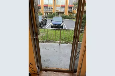 18111 NW 68th Ave #H102, Hialeah, FL 33015 - Photo 10