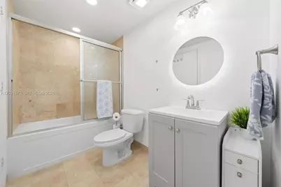 350 S Miami Ave #3912, Miami, FL 33130 - Photo 26