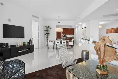 15811 Collins Ave #403, Sunny Isles Beach, FL 33160 - Photo 14