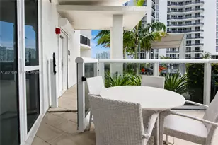 15811 Collins Ave, Sunny Isles Beach, FL 33160 - Photo 10