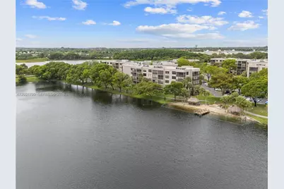 901 Colony Point Cir #112, Pembroke Pines, FL 33026 - Photo 20