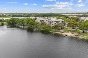 901 Colony Point Cir, Pembroke Pines, FL 33026 - Photo 20