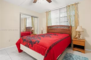 901 Colony Point Cir, Pembroke Pines, FL 33026 - Photo 16