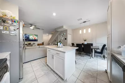 24911 SW 112th Pl, Homestead, FL 33032 - Photo 10