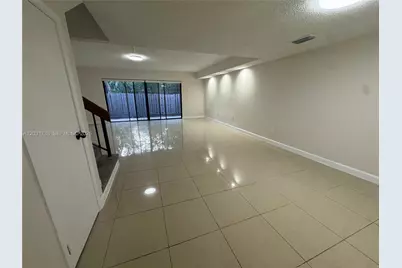 16498 NE 26th Ave #12, North Miami Beach, FL 33160 - Photo 8