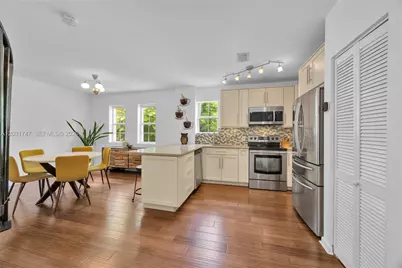 2850 Coconut Ave #15, Miami, FL 33133 - Photo 6