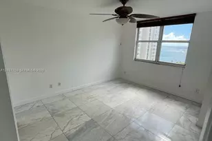 770 Claughton Island Dr, Miami, FL 33131 - Photo 12