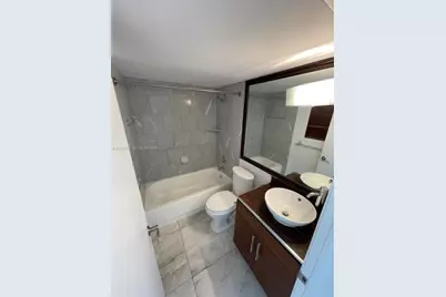 770 Claughton Island Dr #1504, Miami, FL 33131 - Photo 14