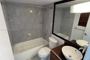 770 Claughton Island Dr, Miami, FL 33131 - Photo 14