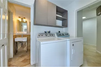 2120 NE 207th St, Miami, FL 33179 - Photo 20