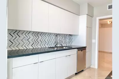 16400 Collins Ave #542, Sunny Isles Beach, FL 33160 - Photo 18