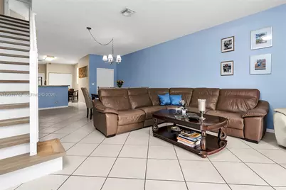 3892 Tree Top Dr, Weston, FL 33332 - Photo 10