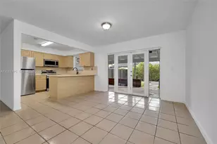 23 NW 109th Ave, Miami, FL 33172 - Photo 14