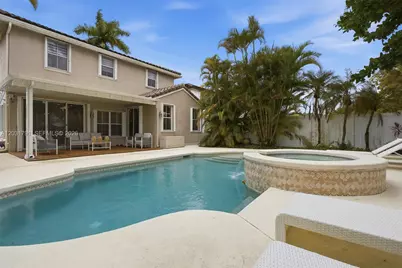 19185 NW 22nd St #19185, Pembroke Pines, FL 33029 - Photo 10