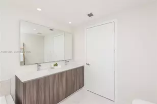 488 NE 18th St, Miami, FL 33132 - Photo 24