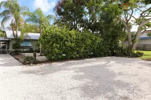 4225 SE Westfield St, Stuart, FL 34997 - Photo 8
