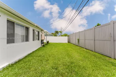 2604 NW 48th St, Tamarac, FL 33309 - Photo 10