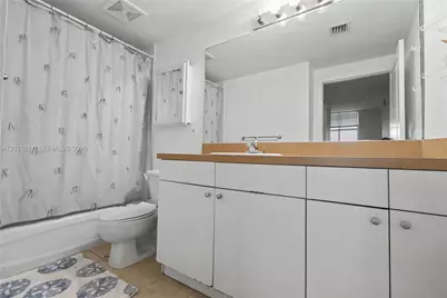 1250 S Miami Ave #1701, Miami, FL 33130 - Photo 14