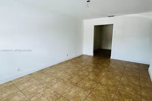 7701 SW 10th Ct, North Lauderdale, FL 33068 - Photo 6