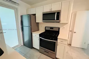 75 Washington Ave, Miami Beach, FL 33139 - Photo 6