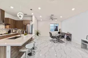 6680 NW 102nd Path, Doral, FL 33178 - Photo 10