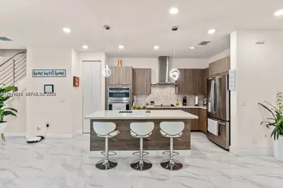6680 NW 102nd Path, Doral, FL 33178 - Photo 12