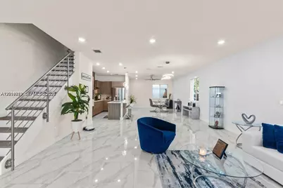 6680 NW 102nd Path, Doral, FL 33178 - Photo 14