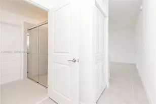 2636 SE 8th Ct, Homestead, FL 33035 - Photo 10