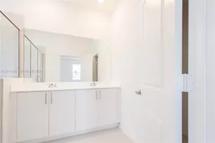 2636 SE 8th Ct, Homestead, FL 33035 - Photo 30