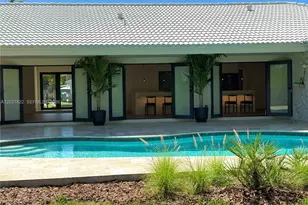 8845 SW 176th Terrace, Palmetto Bay, FL 33157 - Photo 2