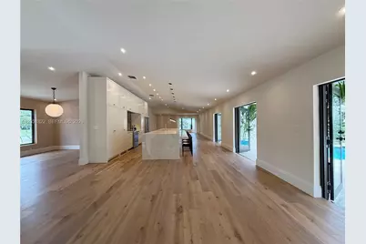 8845 SW 176th Ter, Palmetto Bay, FL 33157 - Photo 12