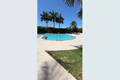 2120 NE 37th Rd #1, Homestead, FL 33033 - Photo 2