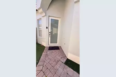 2120 NE 37th Rd #1, Homestead, FL 33033 - Photo 12