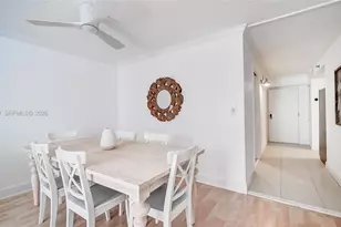 2401 Collins Ave, Miami Beach, FL 33140 - Photo 4