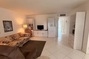 322 Piedmont G, Delray Beach, FL 33484 - Photo 4