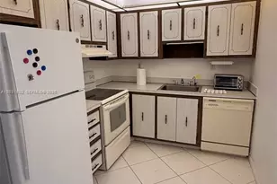322 Piedmont G, Delray Beach, FL 33484 - Photo 10