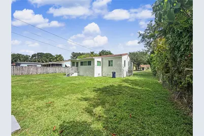 436 Lark Ave #n/a, Miami Springs, FL 33166 - Photo 12