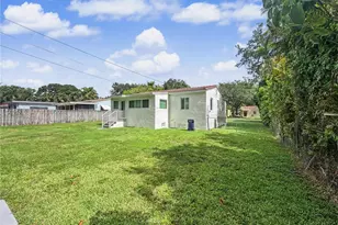 436 Lark Ave, Miami Springs, FL 33166 - Photo 12