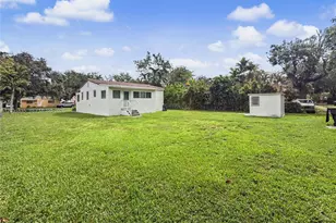 436 Lark Ave, Miami Springs, FL 33166 - Photo 10