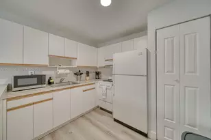 7622 SW 21st St, Miami, FL 33155 - Photo 6