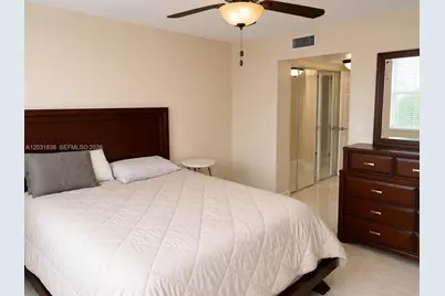 9420 Tangerine Pl #401, Davie, FL 33324 - Photo 8
