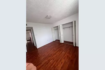 1074 W 38th St #32, Hialeah, FL 33012 - Photo 12