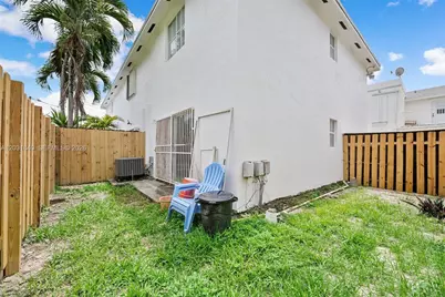 421 SW 3rd St #16, Miami, FL 33130 - Photo 14
