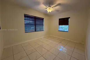 6318 SW 27th St, Miami, FL 33155 - Photo 6