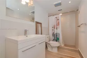 900 Bay Dr, Miami Beach, FL 33141 - Photo 20