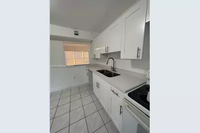 3904 SW 58th Ave, West Park, FL 33023 - Photo 10