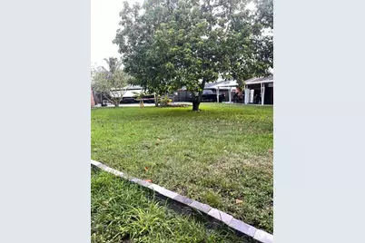 19391 NW 57th Ct, Hialeah, FL 33015 - Photo 22