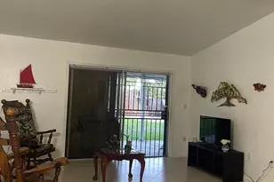 19391 NW 57th Ct, Hialeah, FL 33015 - Photo 8