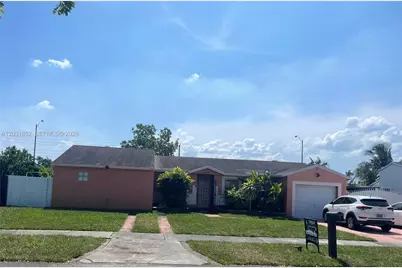 19391 NW 57th Ct, Hialeah, FL 33015 - Photo 2