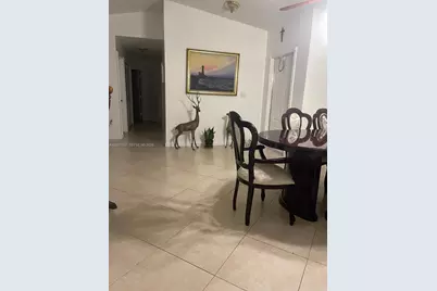 19391 NW 57th Ct, Hialeah, FL 33015 - Photo 8